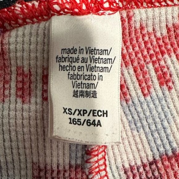 Victoria’s Secret Red Knit Leggings XS Nordic Holiday Print - Picture 8 of 9